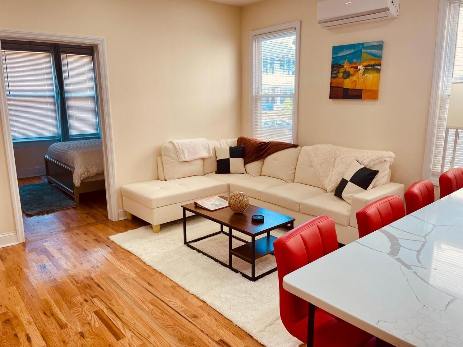 דירות ניוארק Ooohlala! 2 Beds And 2 Full Baths W/Free Parking מראה חיצוני תמונה