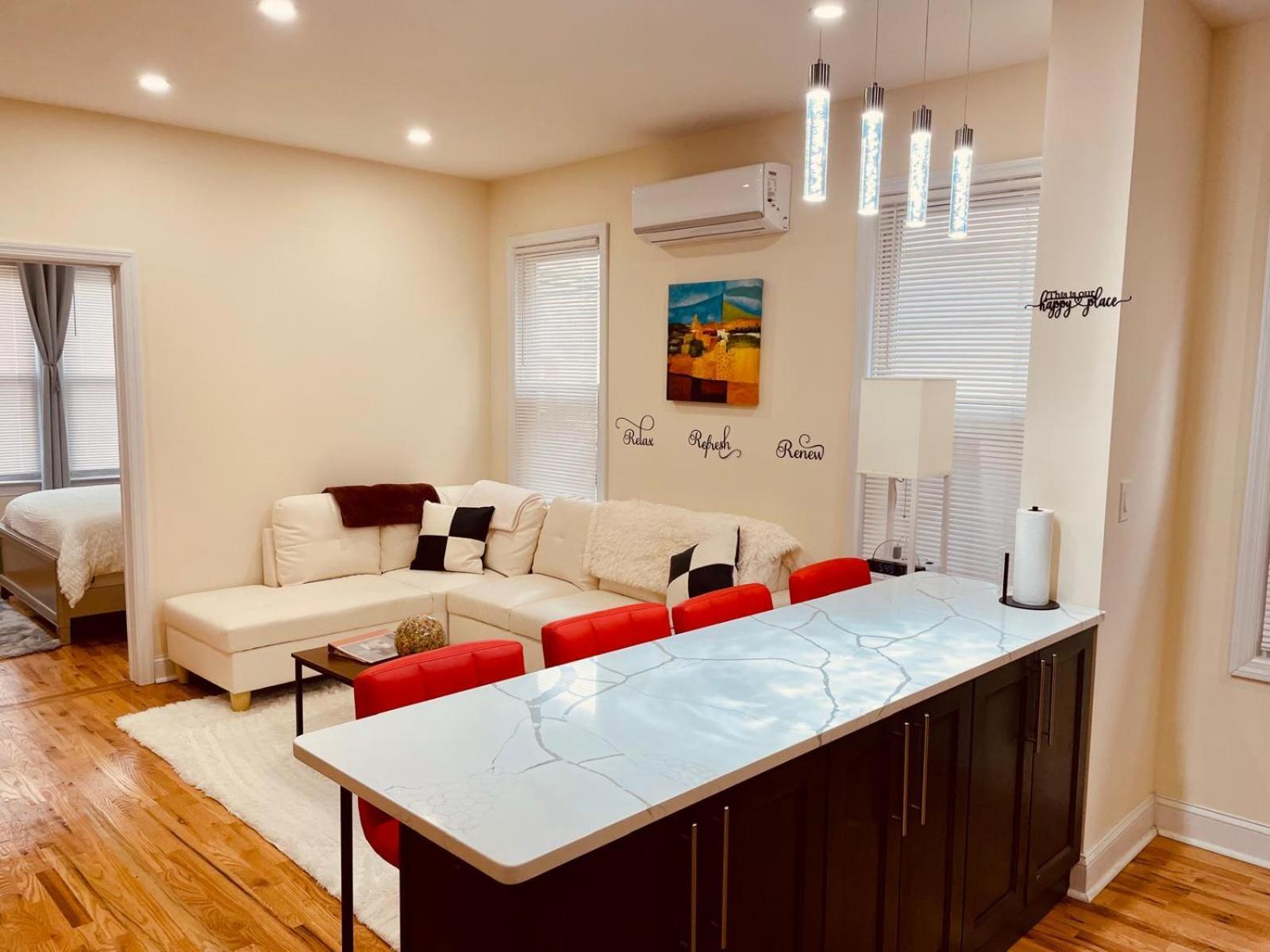 דירות ניוארק Ooohlala! 2 Beds And 2 Full Baths W/Free Parking מראה חיצוני תמונה