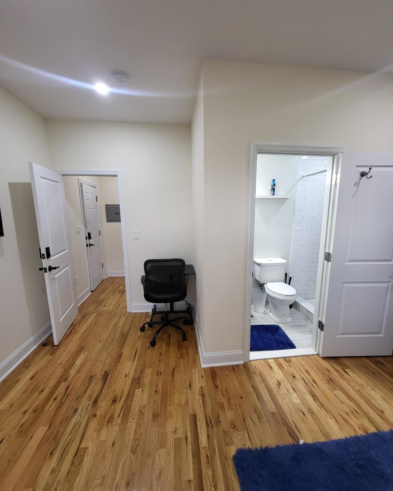 דירות ניוארק Ooohlala! 2 Beds And 2 Full Baths W/Free Parking מראה חיצוני תמונה