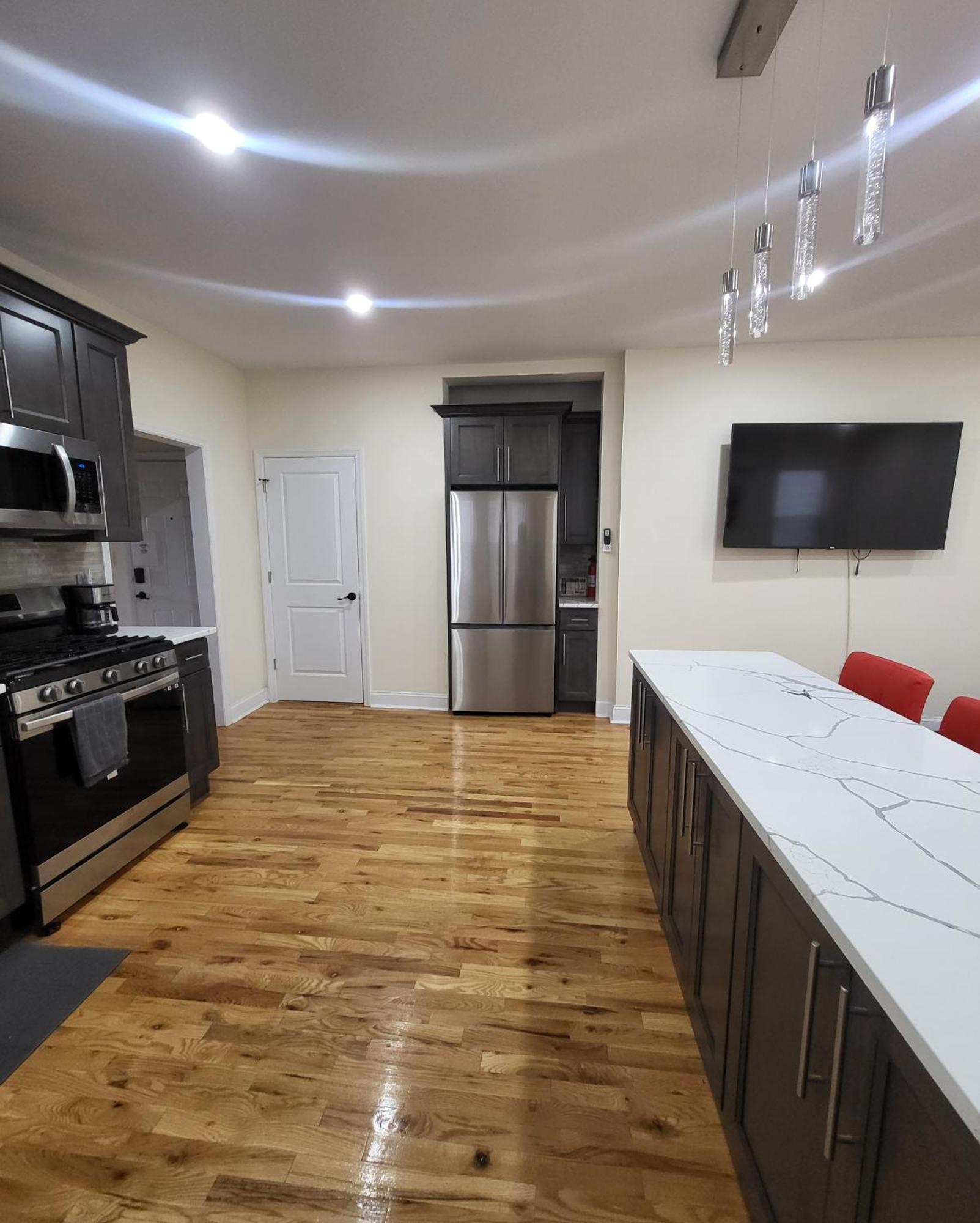 דירות ניוארק Ooohlala! 2 Beds And 2 Full Baths W/Free Parking מראה חיצוני תמונה